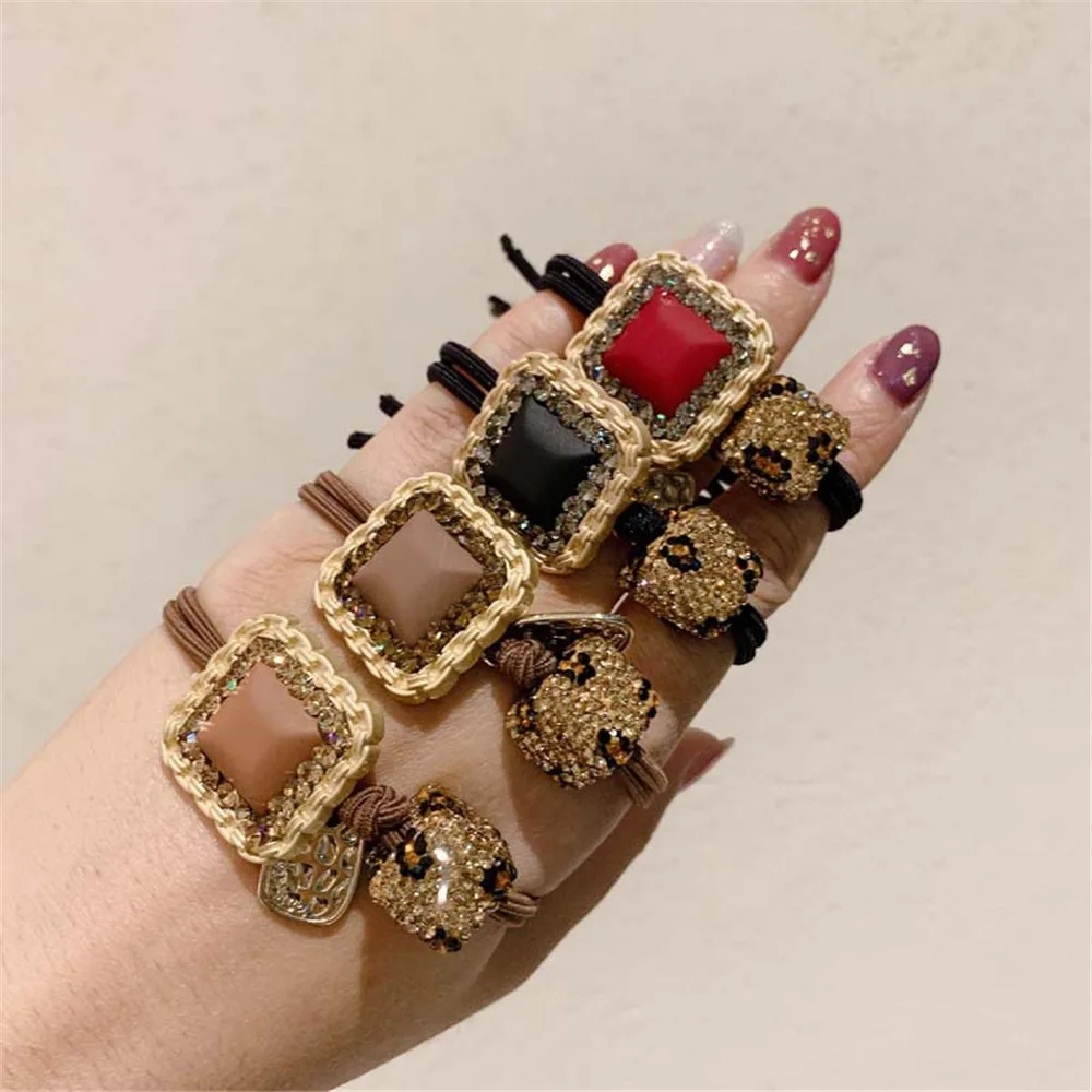 

Women Elastic Hair Tie Rubber Band Adult Rhinestone Heart Square Fashion Scrunchies Girl Accessories Pезинки для волос Wholesale